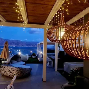 Penthouse Bay View Apartment